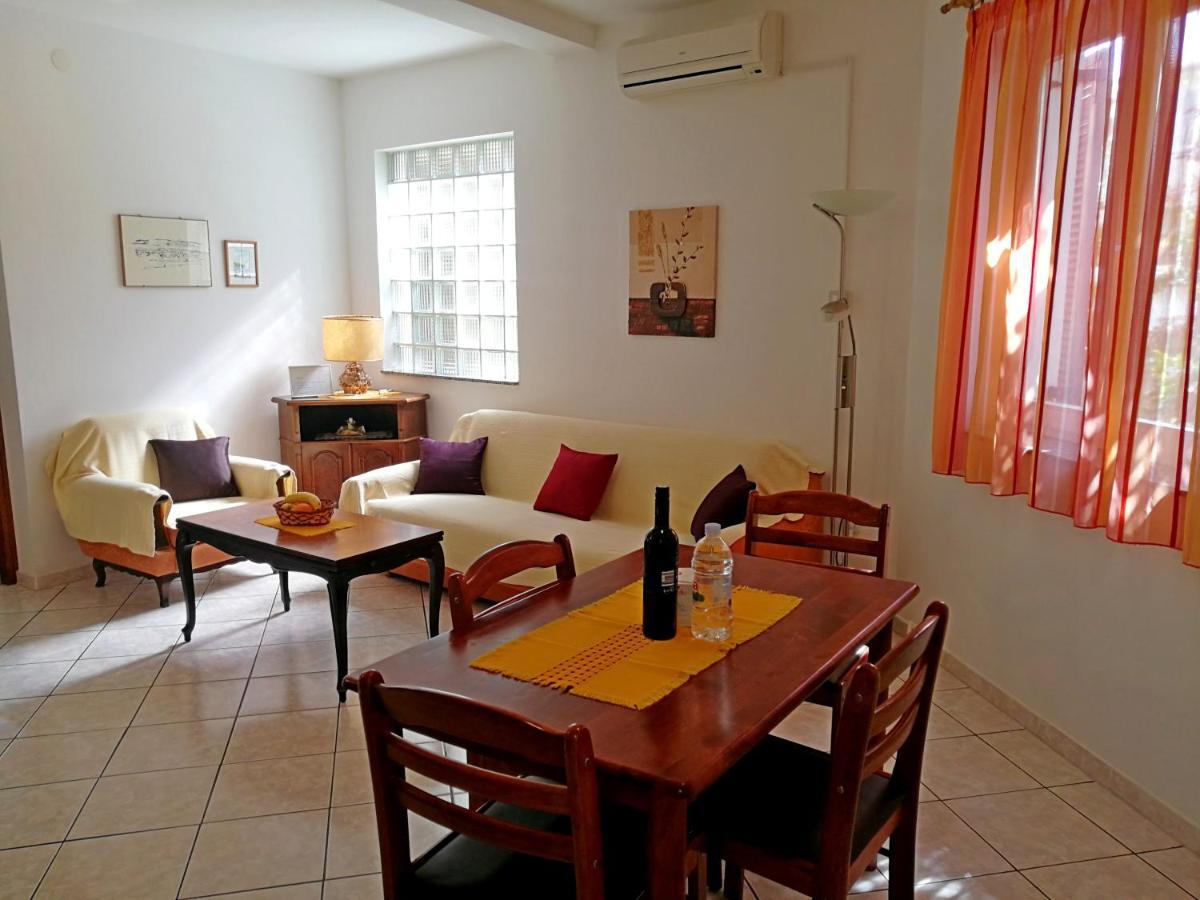 Apartments Ines Medulin Exterior photo